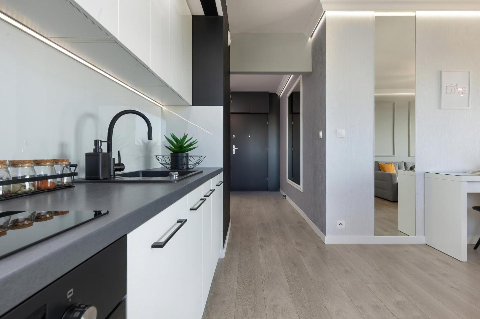 Podgorze Lipska Pet-Friendly Apartment With Balcony And Parking By Renters Prestige Krakau Buitenkant foto